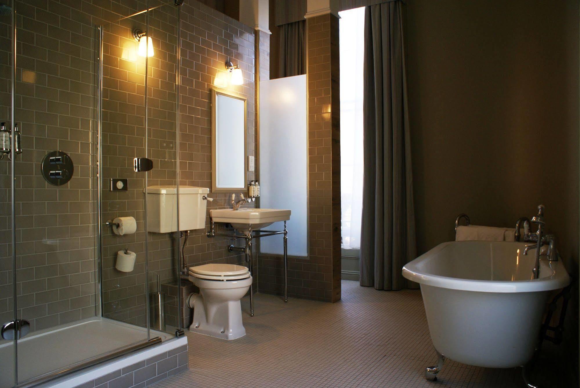 Loch Fyne Hotel And Restaurant Bath Zewnętrze zdjęcie